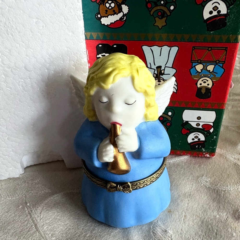 Porcelain  Angel Figurine w Gold Horn trinket box  Jacmel JCM MIB